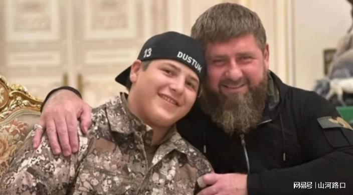 开云官网-车臣领导人卡德罗夫之子遭遇车祸，伤势严重，已送往莫斯科治疗